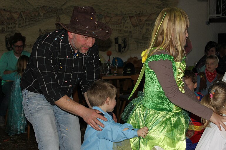 kinderfasching12.2__28_-min.JPG 