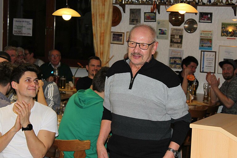 Jahreshauptversammlung28.2.20042.jpg 