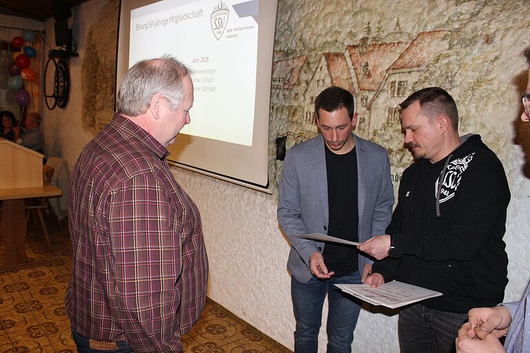 JHV21.02.25012.jpg 