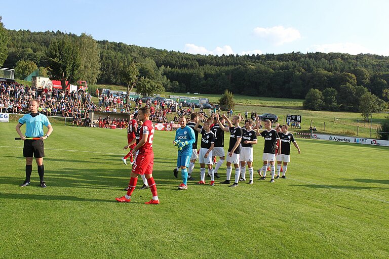 Kickers_Wuerzburg21.8.19012.jpg 