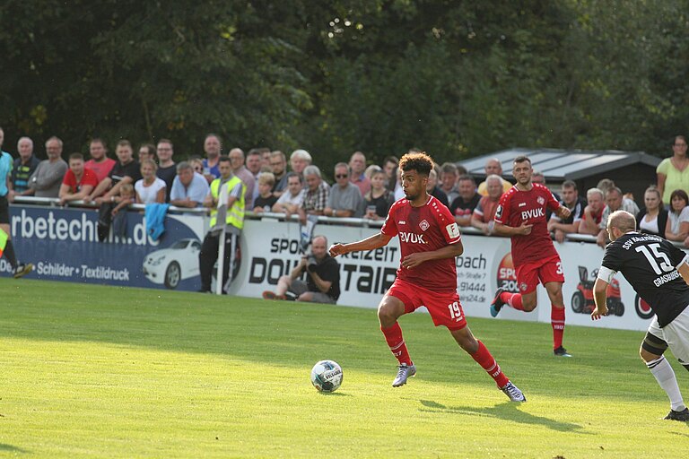 Kickers_Wuerzburg21.8.19023.jpg 