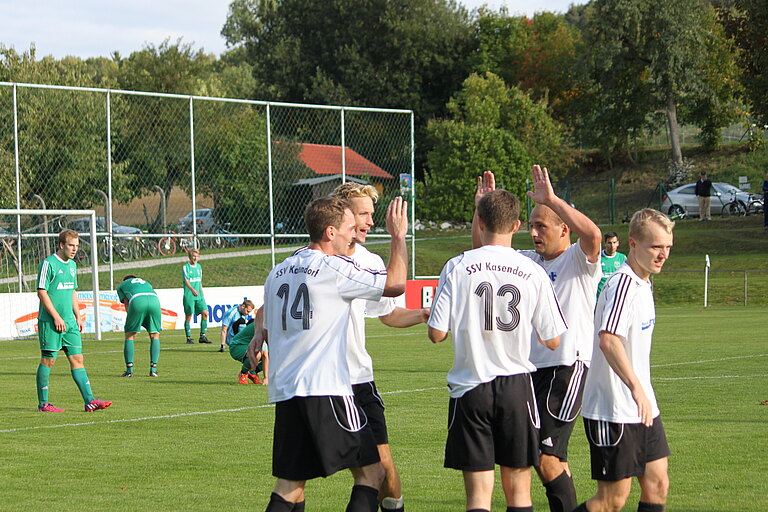 ASV_Veitsbronn-Siegelsdorf27_9_15__1_.JPG 
