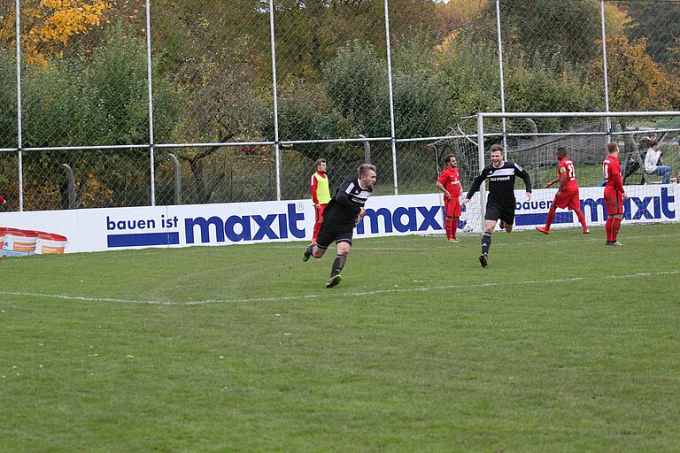 BaiersdorferSV30.10__12_-min.JPG 